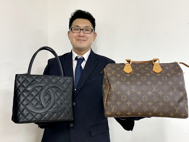 鑑定士の野村です