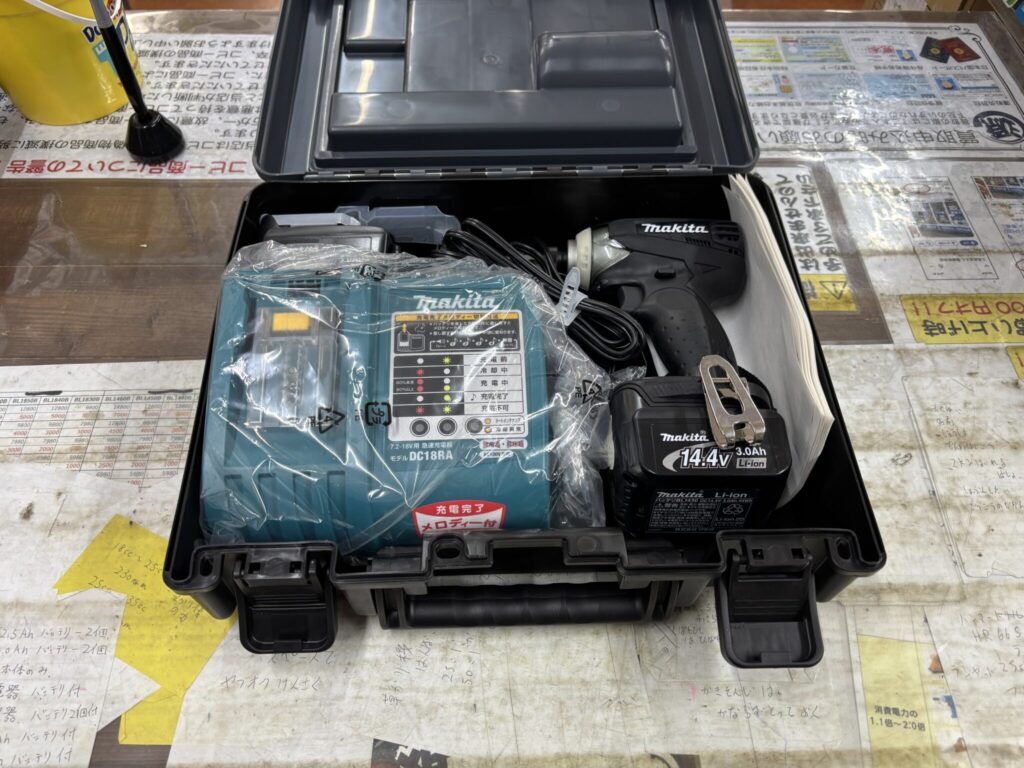 makita マキタ 充電式インパクトドライバ TD133DRFXB