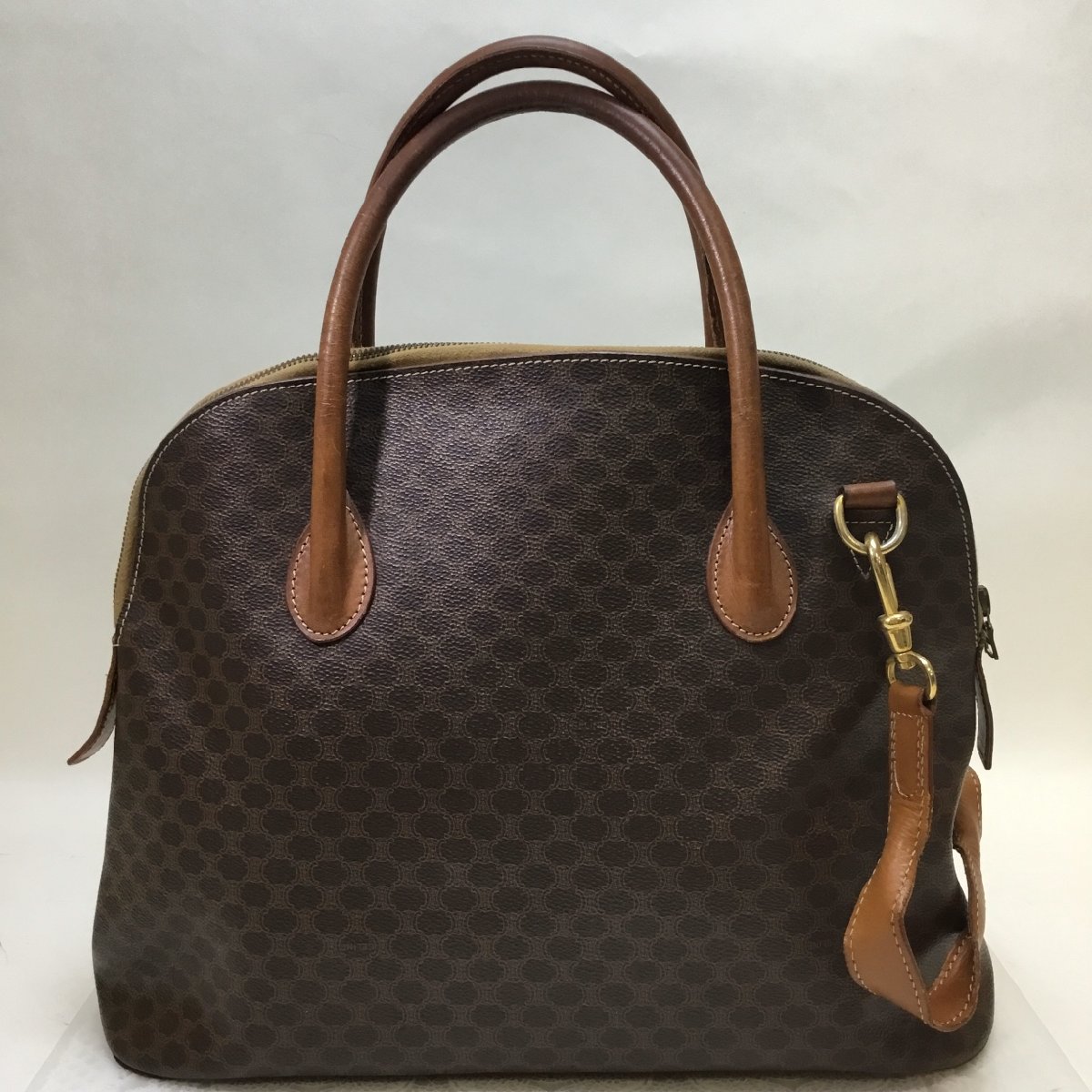 リサイクルマート筑後店は CELINE セリーヌ マカダム柄 2WAYショルダーバッグを高価買取り致します。