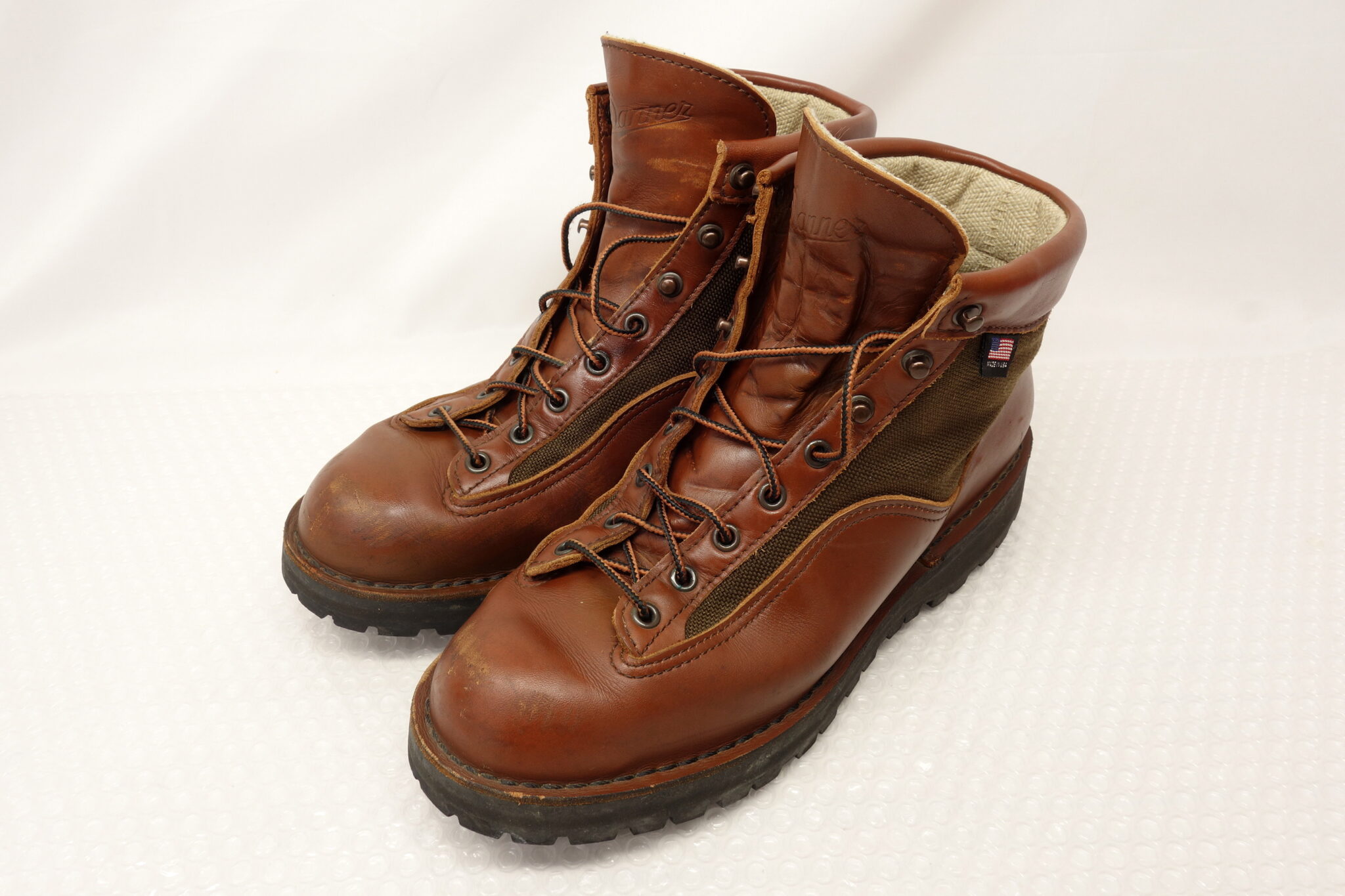 【 Danner ダナーライト セダー レインボー 12040X 】買取させていただきました！