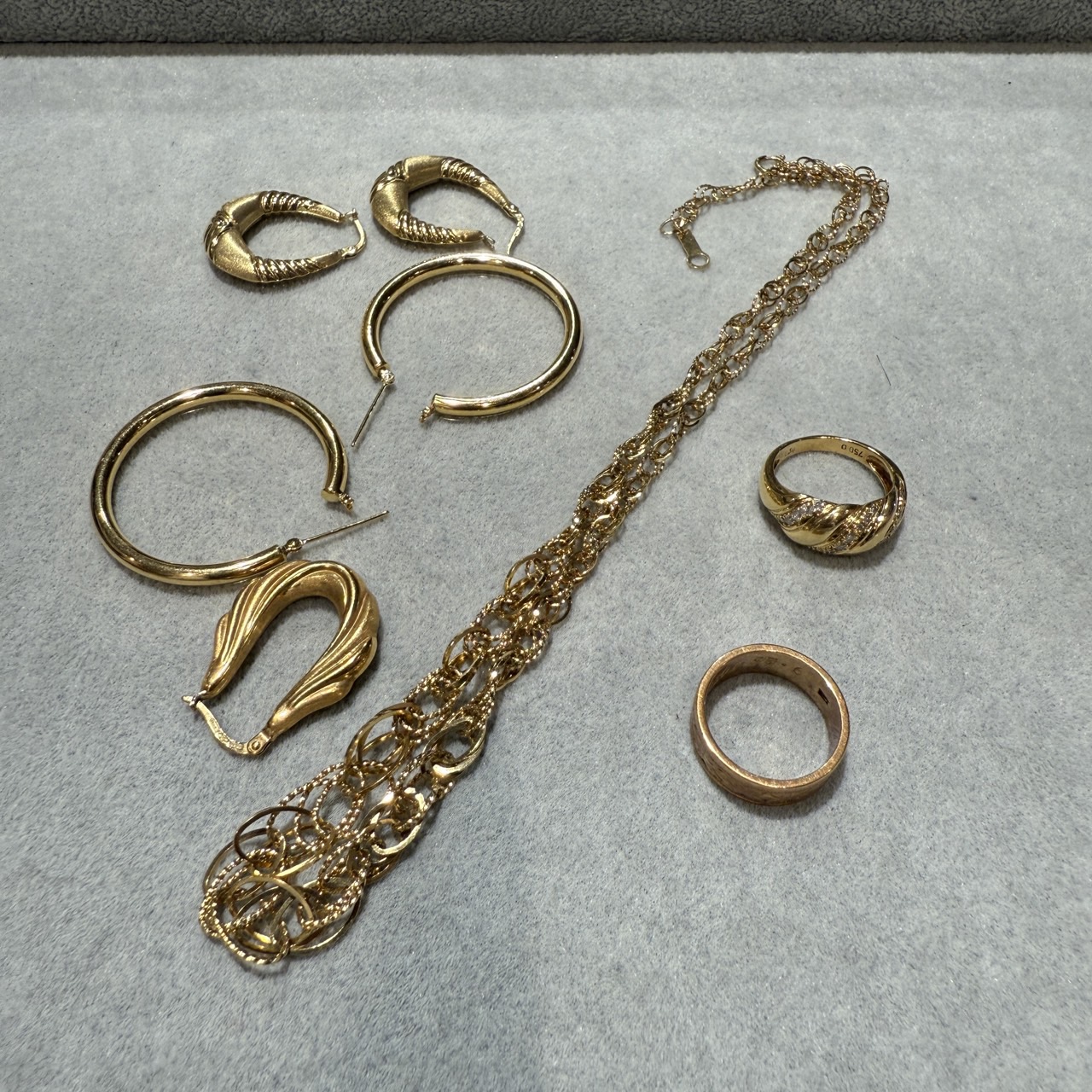 K18ネックレス K18ダイヤ付リング 750刻印ピアスのお買取金額ご紹介！