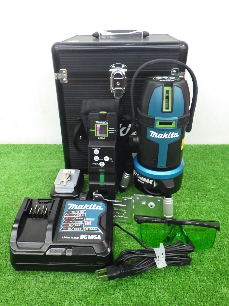 マキタ makita 充電式屋内・屋外兼用追尾墨出し器 SK507GDZN 1点￥60000円で買取しました。