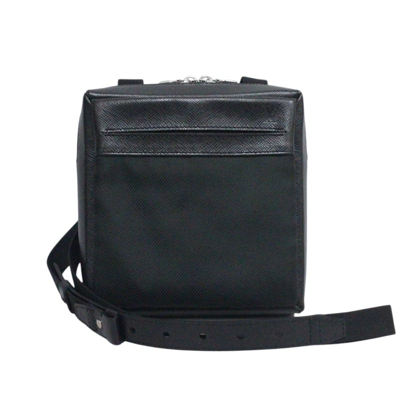 LOUIS VUITTON/タイガ サヤン M30902 お買取りさせていただきました！