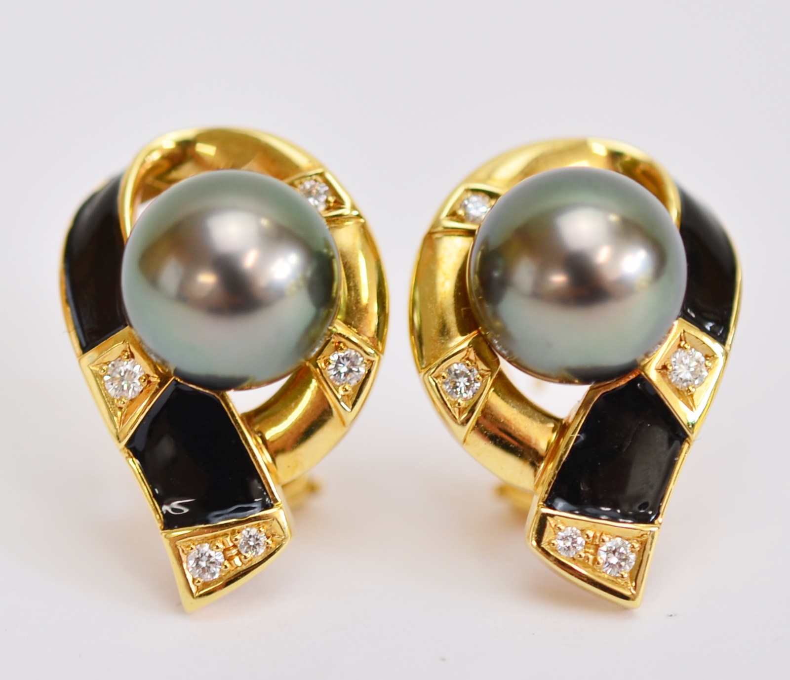 TASAKI♡田崎真珠♡超特大♡南洋黒蝶真珠♡絶品ダイヤ♡k18プラチナトップ 美品 TASAKI K18 南洋真珠 黒蝶 10.6mm ダイヤモンド 0.1ct×2