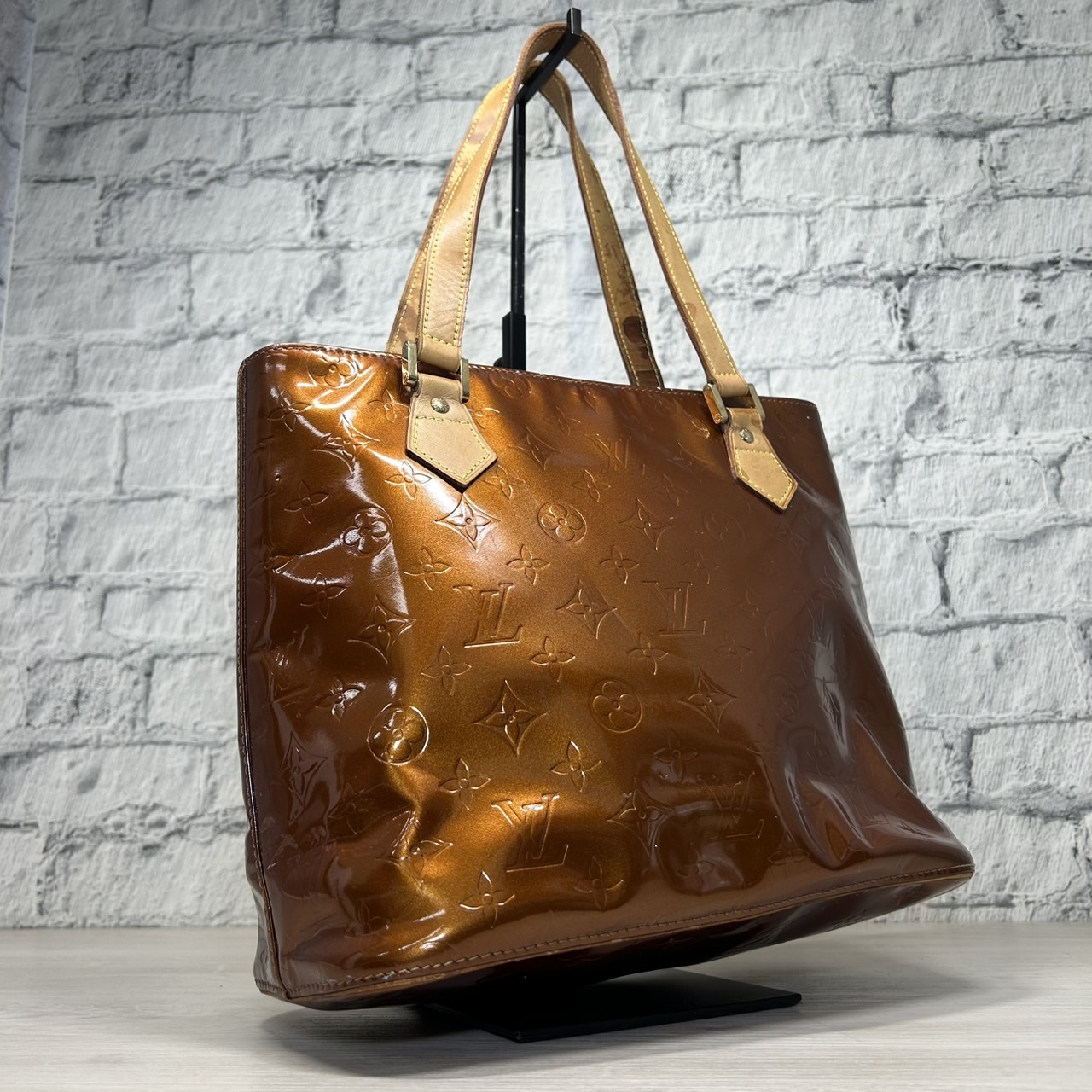【Louis Vuitton】ヴェルニライン ヒューストン M91122 の買取価格をご紹介します！【浜松市 中央区 笠井町 のお客様よりお買取り】バッグ トートバッグ エナメル 高価 買取 浜松 磐田 湖西 掛川 豊橋 豊川 袋井市 高価買取 買取