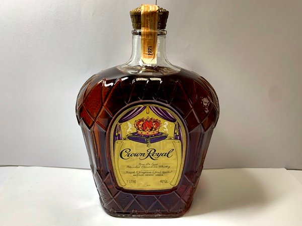 Crown Royal 　クラウンローヤル 　カナディアンウイスキー　 1000ml