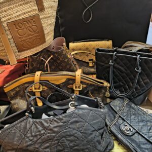 ヴィトン　シャネル　バッグ　大量　買い取り