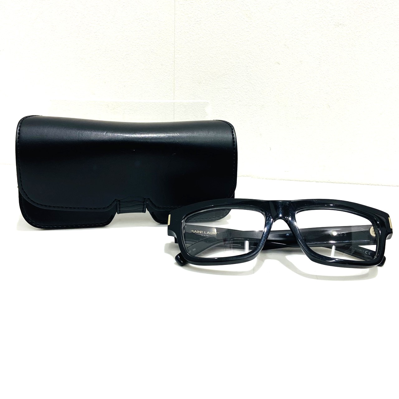 SAINT LAURENT サンローラン 眼鏡 レンズ度数無し YVES-2 807 140 黒縁 メガネ ブラック ケース付 中古をお買取りしました！