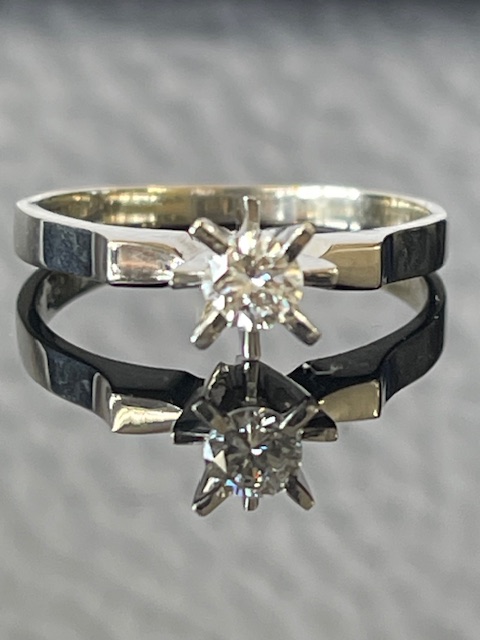 ダイヤモンドリングを買取りさせていただきました