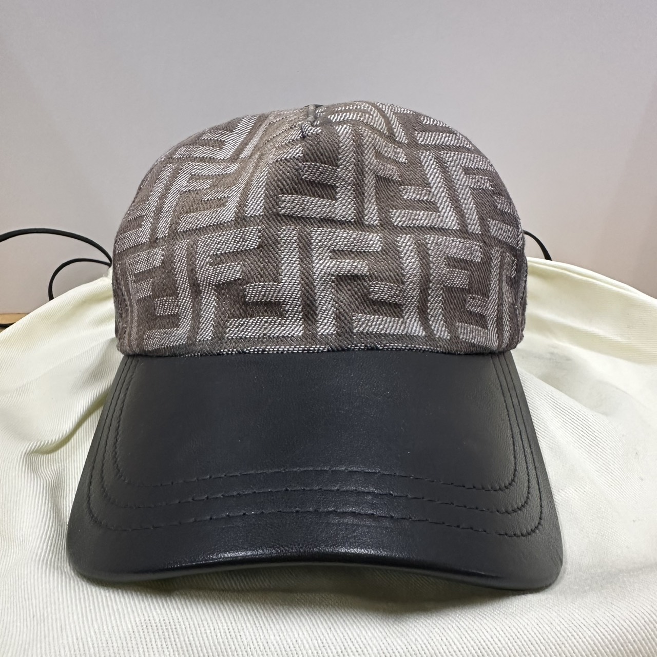 FENDI(フェンディ) ベースボールキャップ FXQ768 AN9H メンズ ズッカ