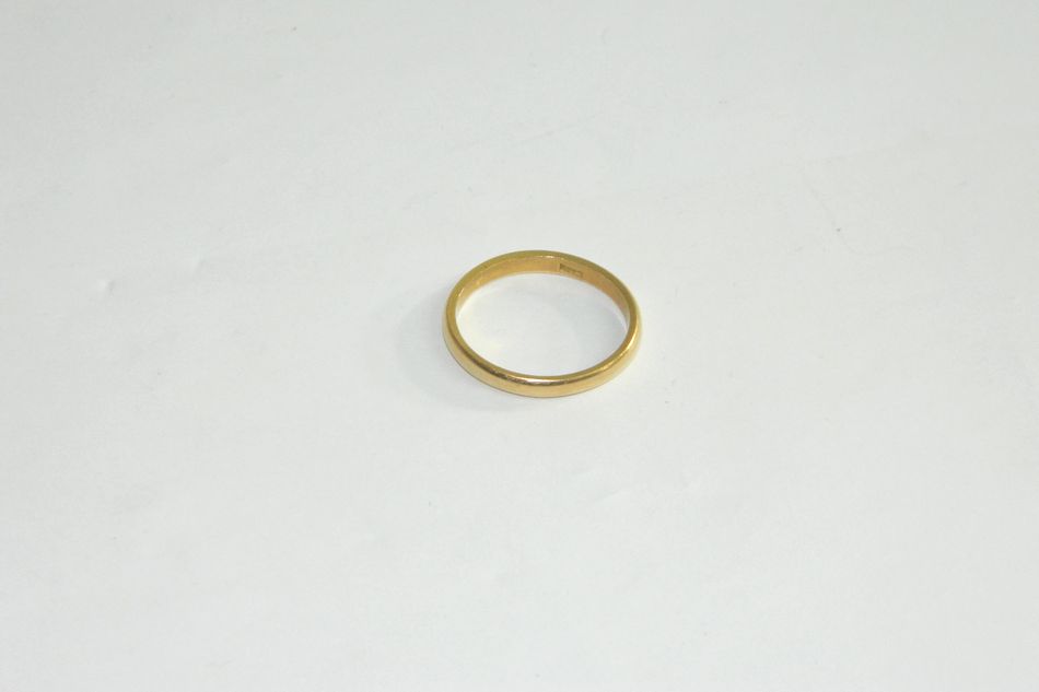 半田店 貴金属 リング 指輪 デザインリング ファッションリング 壊れた指輪 曲がったリング 結婚指輪 婚約指輪 エンゲージリング K18 750 18金 イエローゴールド YG 4.60g 買取させて頂きました。