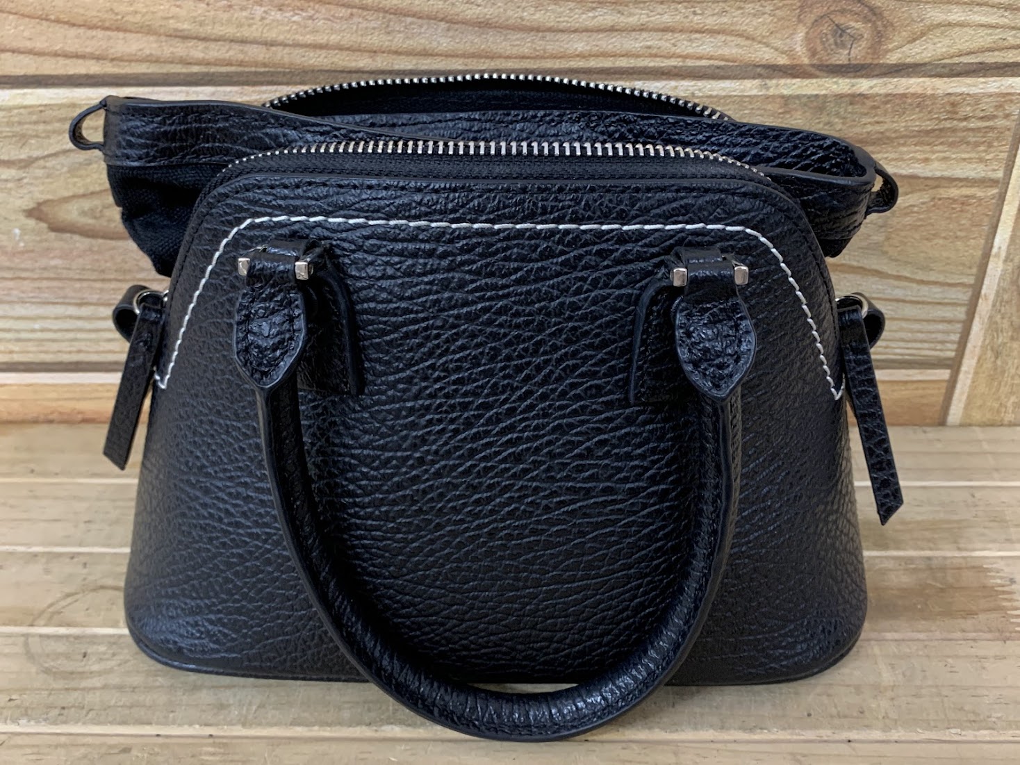 【高く売る方法】メゾンマルジェラ　5AC　ミニ　2way　ハンドバッグ　ショルダーバッグ　ブラックの買取価格