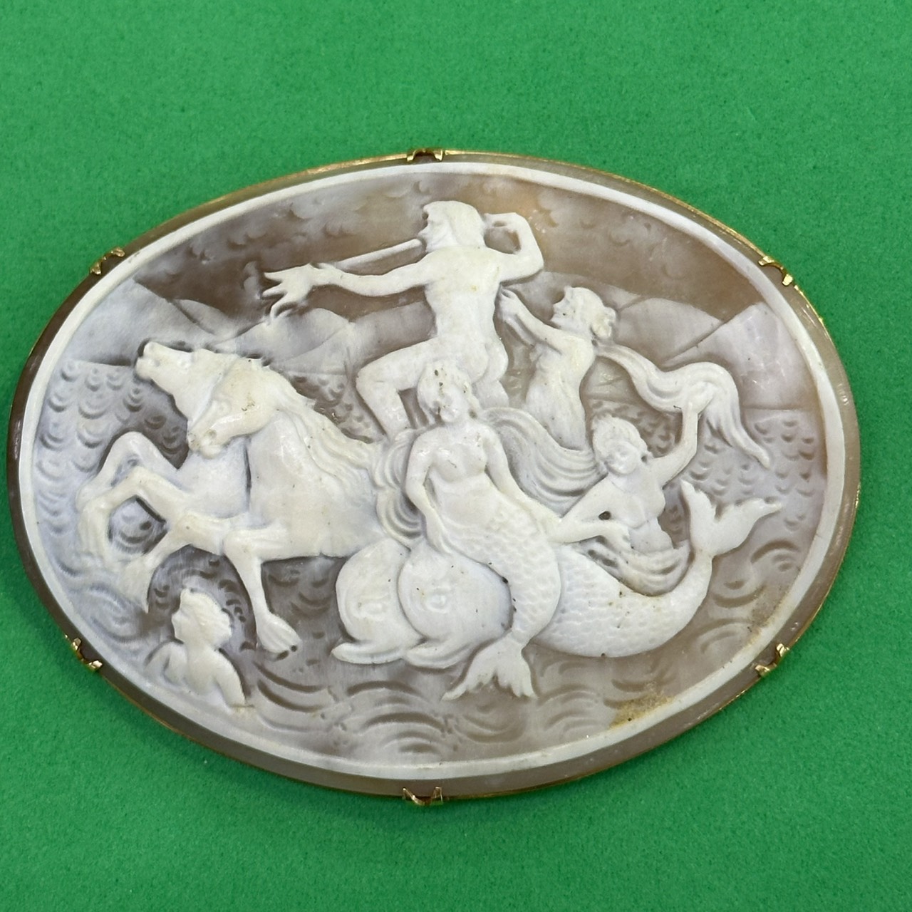 カメオ ブローチ 枠K18