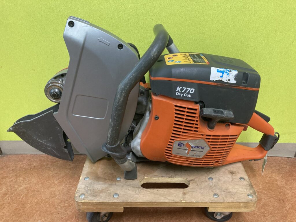 Husqvarna ハスクバーナ エンジンカッター K770 中古品