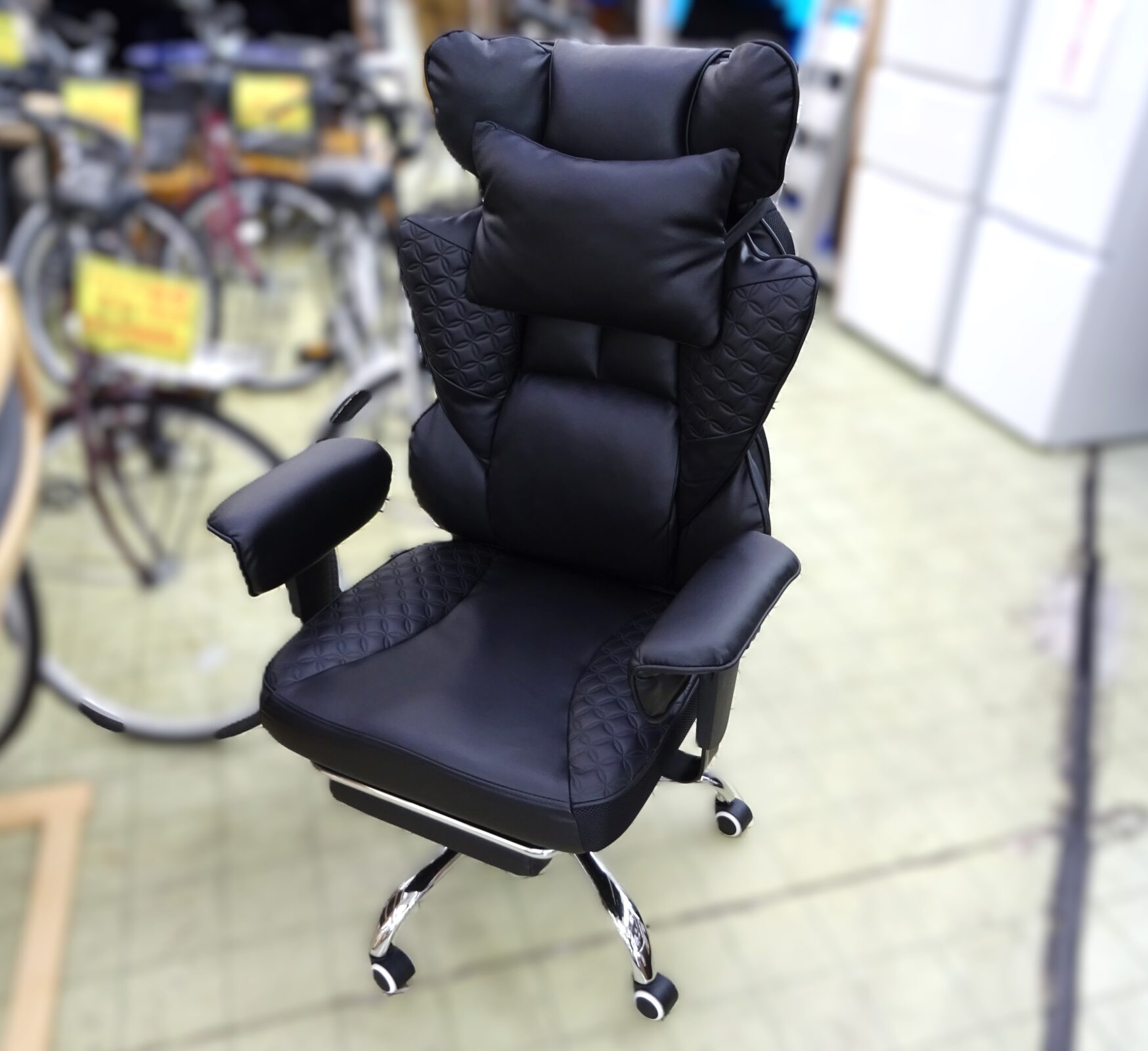 【GTRACING ゲーミングチェア GTR510】をお売りいただきました。