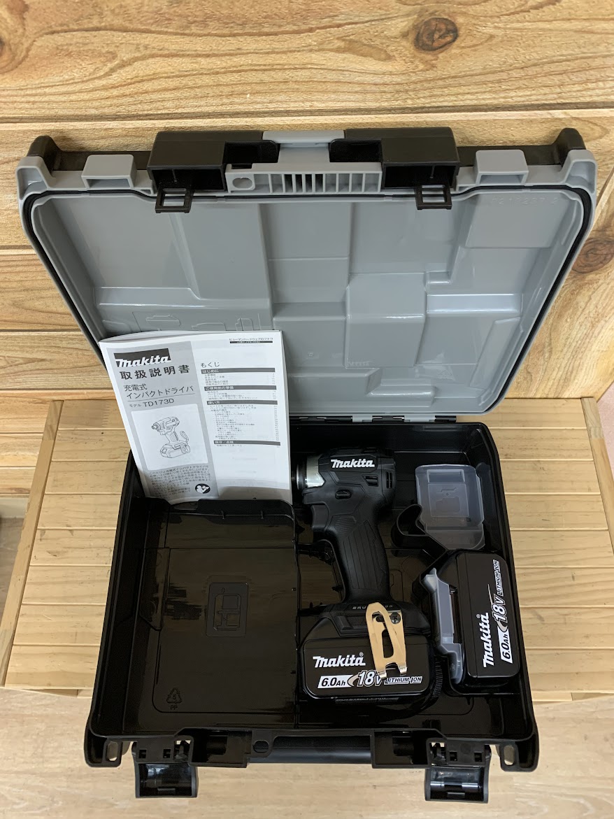 【高く売る方法】マキタ 充電式インパクトドライバ バッテリ×2 TD173DXBの買取価格
