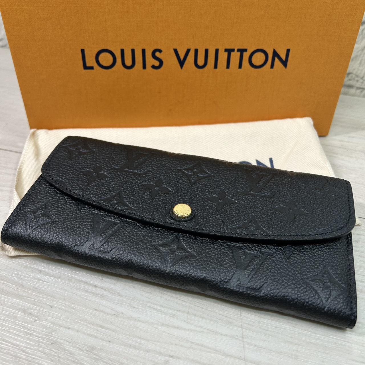 【Louis Vuitton】Louis Vuitton ルイヴィトン モノグラム アンプラントポルトフォイユ エミリー M62369 をご紹介します！【浜松市 中央区 佐鳴台 のお客様よりお買取り】LV ヴィトン Louis Vuitton買取 高額 高価 買取 浜松 磐田 湖西 掛川 豊橋 豊川 袋井市 高価買取 買取