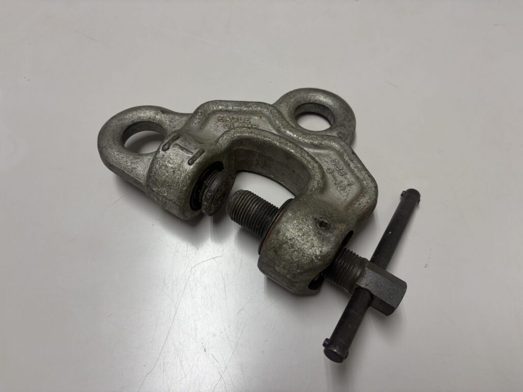 EAGLE CLAMP イーグルクランプ ねじ式全方向クランプ SBB-1 中古品