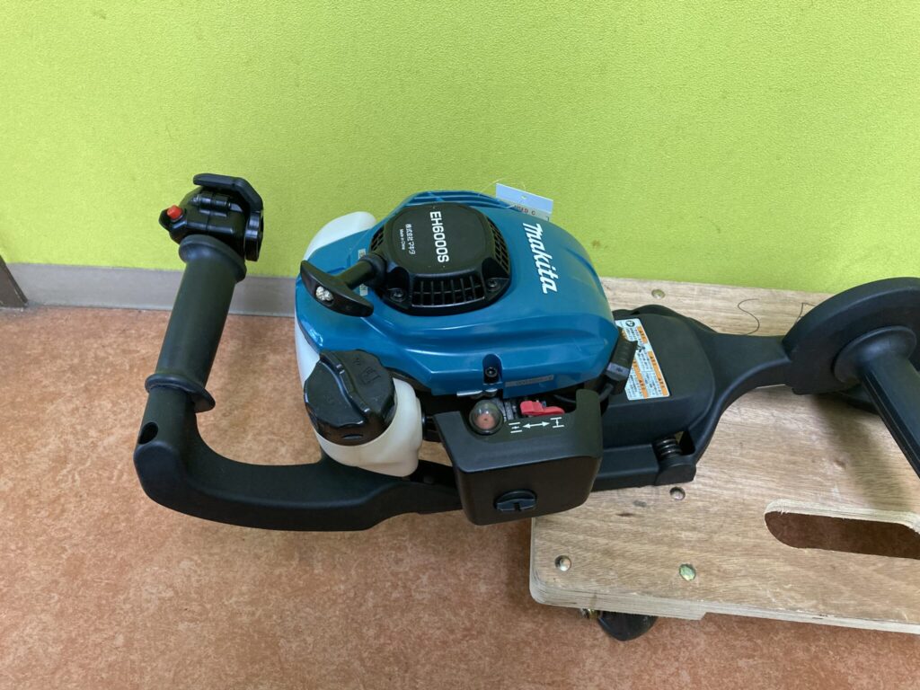 makita マキタ ヘッジトリマ EH6000S 中古品