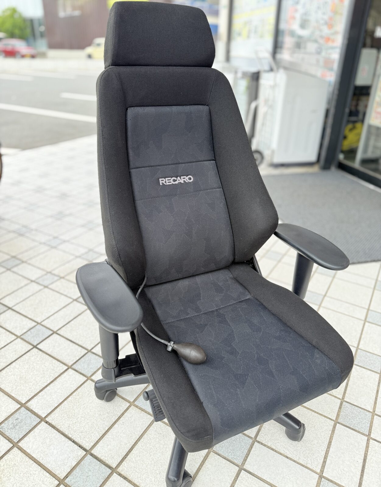 レカロ正規品 ２４H RECARO ワークチェアを買取させていただきました！