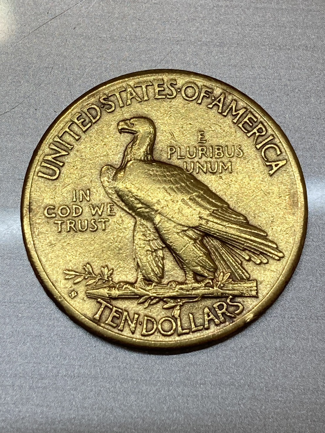 アメリカの伝統と気品「イーグル金貨」を高価買取！21.6金・22金の強みを活かした高額査定！