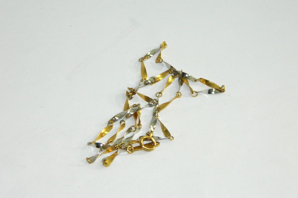 半田店 貴金属 K18 750 18金 PT900 プラチナ900 白金 YG イエローゴールド コンビ ネックレス デザインネックレス ペンダント 切れたネックレス 壊れたネックレス 切れたペンダント 壊れたペンダント 2.40g 買取させて頂きました。