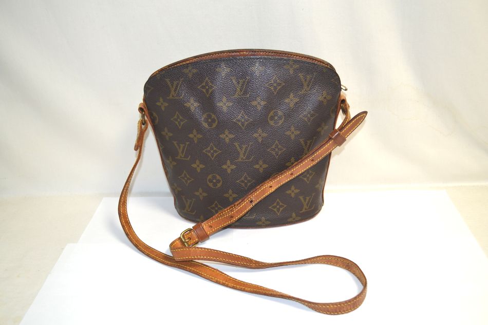半田店 中古 LOUIS VUITTON ドルーオ M51290 モノグラム ショルダーバッグ ポシェット 斜め掛け レディース 女性用 バッグ ルイヴィトン USED品 買取させて頂きました。