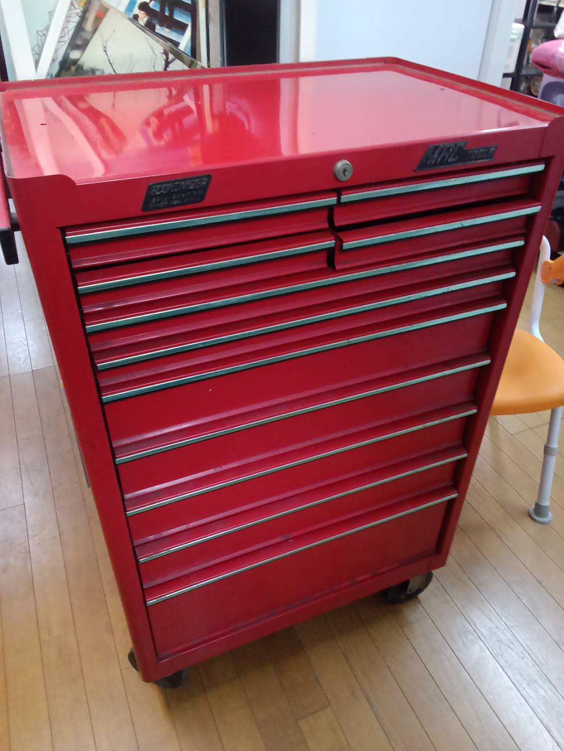 柳川市のお客様より、MAC TOOLS 9段 ツールボックス をお買取りさせていただきました！