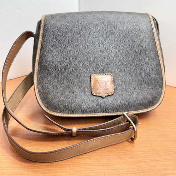 買取★CELINE マカダム柄 フラップショルダーバック