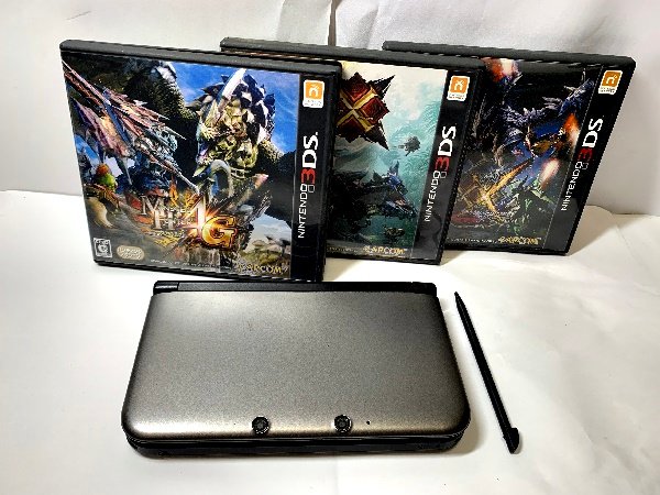 ニンテンドー 3DSLL 　本体　ソフト3点付き　