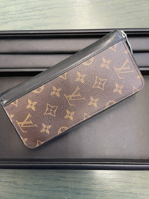 ルイヴィトンのお財布を買取りさせていただきました