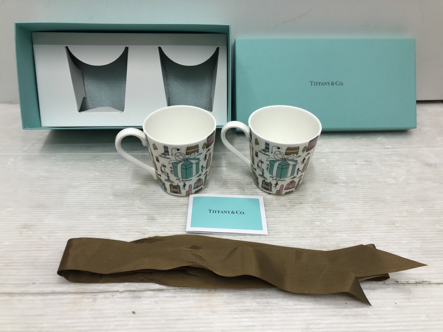Tiffany &amp; Co. - ☆新品未使用☆  Tiffany&amp;Co ／ペアマグカップ ブルーリボン 新品未使用品】Tiffany＆Co ティファニー ブルーボックス リボン