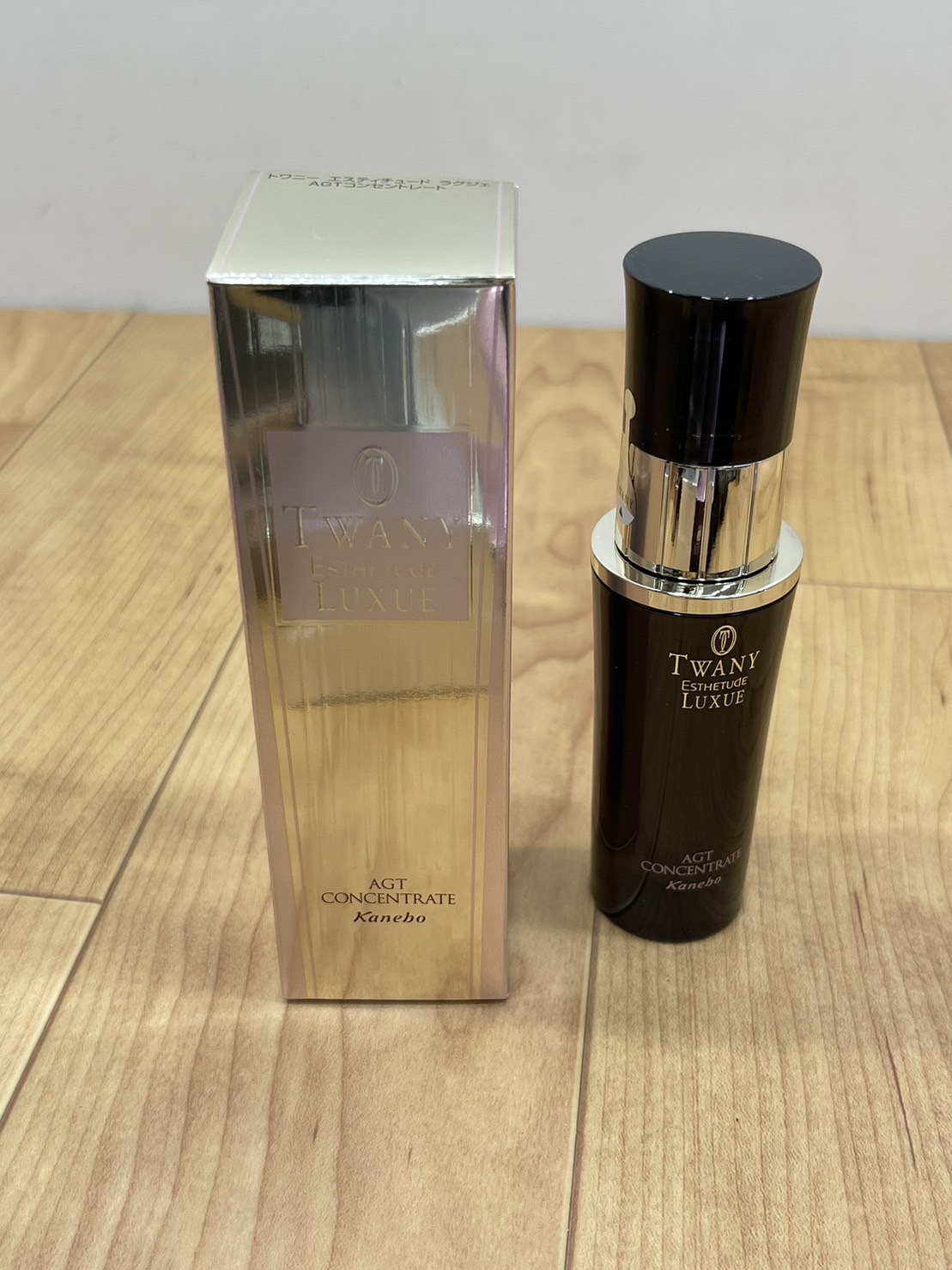 トワニー エスティチュード ラグジェ AGTコンセントレート 薬用美容液