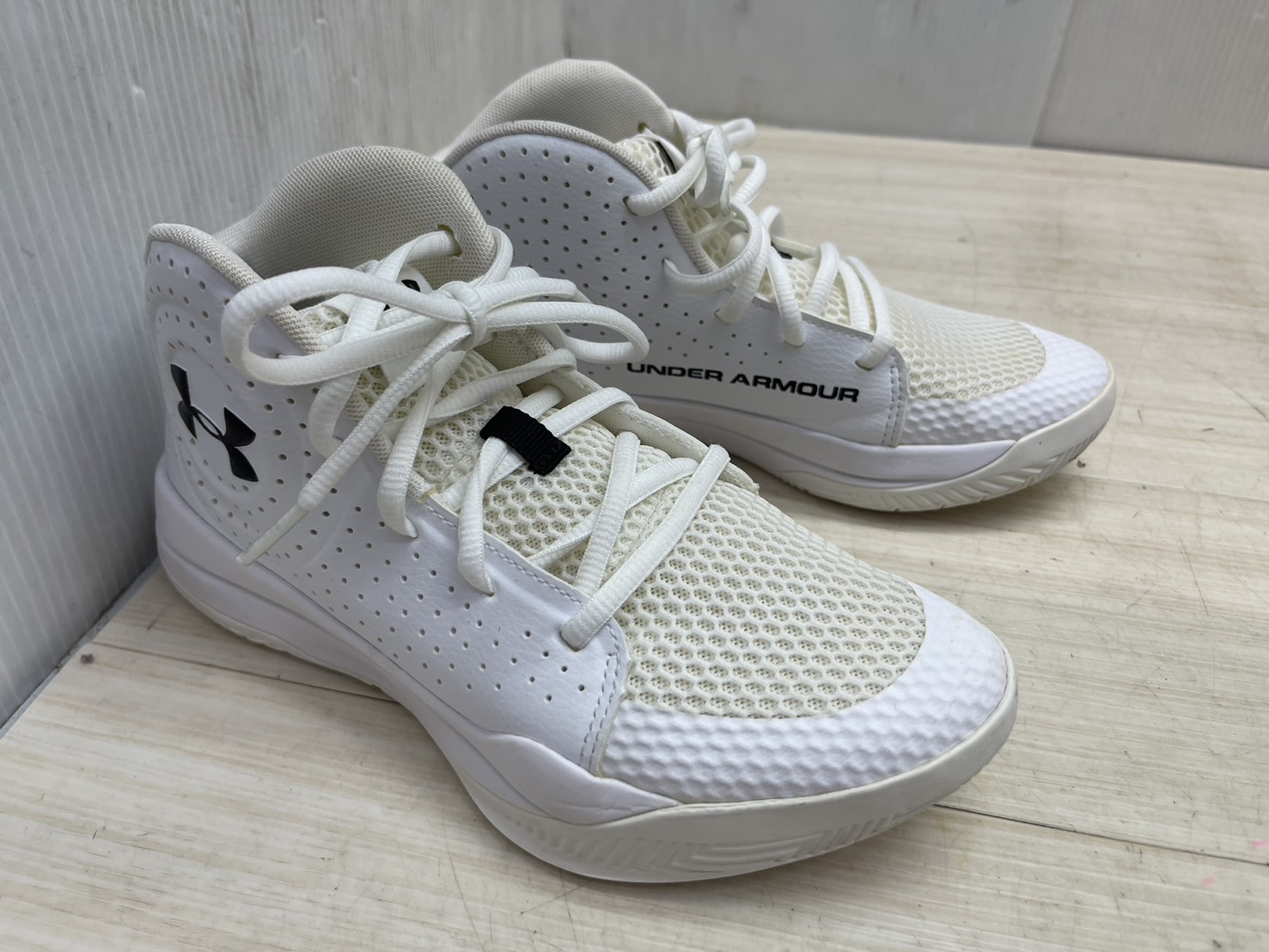 UNDER ARMOR バスケットボールシューズ バッシュ アンダー