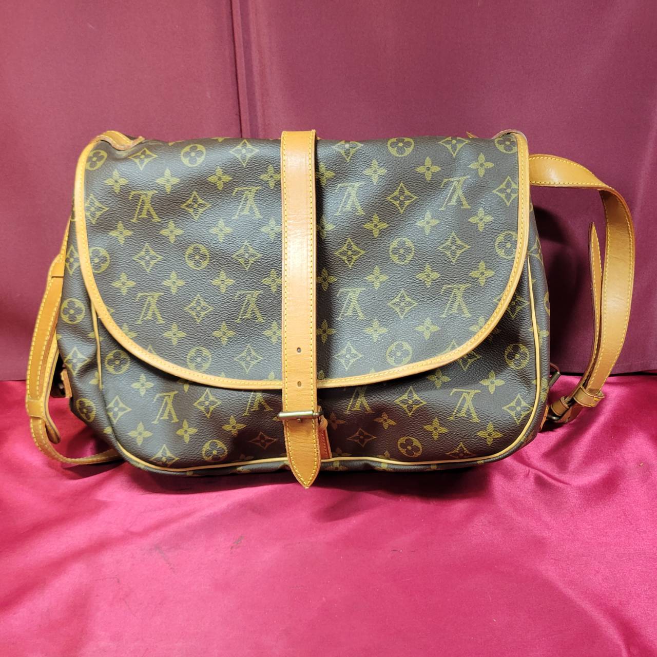 Louis Vuitton】ルイ・ヴィトン モノグラム ソミュール35 M42254