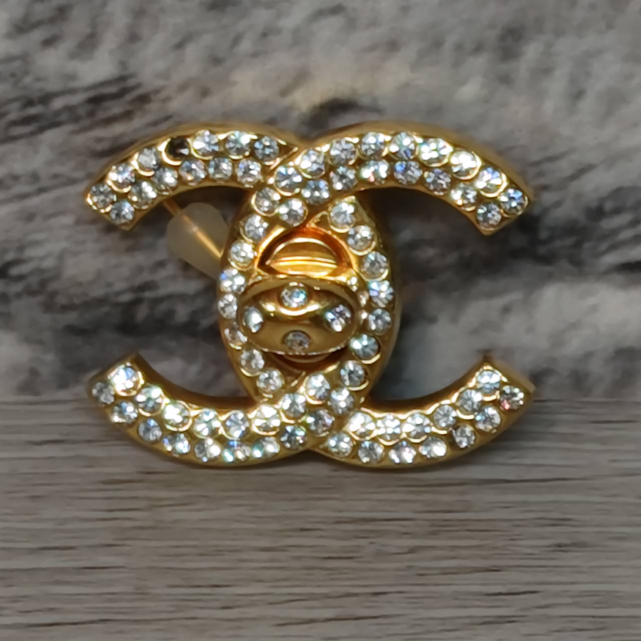 ENSEMBLE購入　CHANEL　シャネル　ラインストーン　ブローチ CHANEL（シャネル） ココマーク ラインストーン ブローチ シルバー