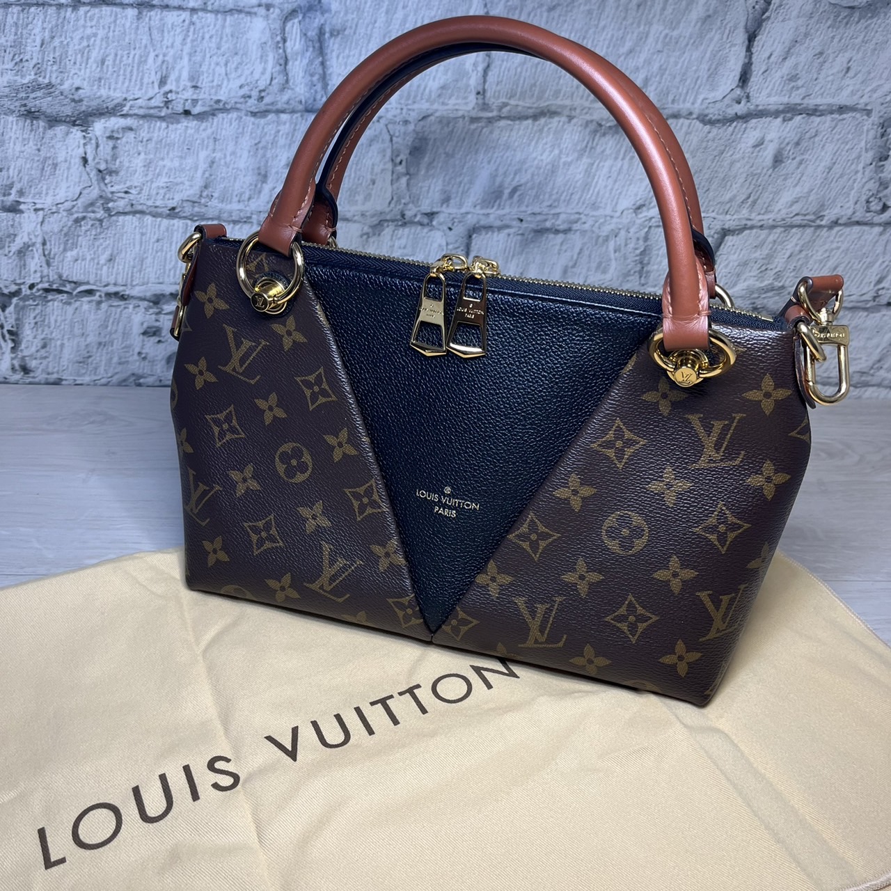 Louis Vuitton】 ルイヴィトン モノグラム VトートBB M43976 の買取 