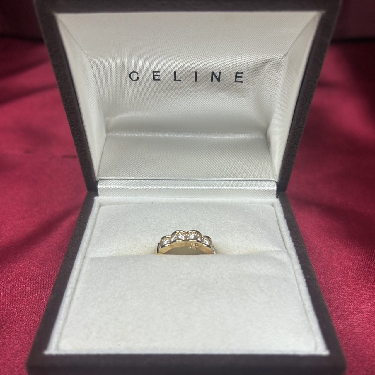CELINE】セリーヌ 750(K18) メレD0.65 ダイヤ 10連 リング のお買取り