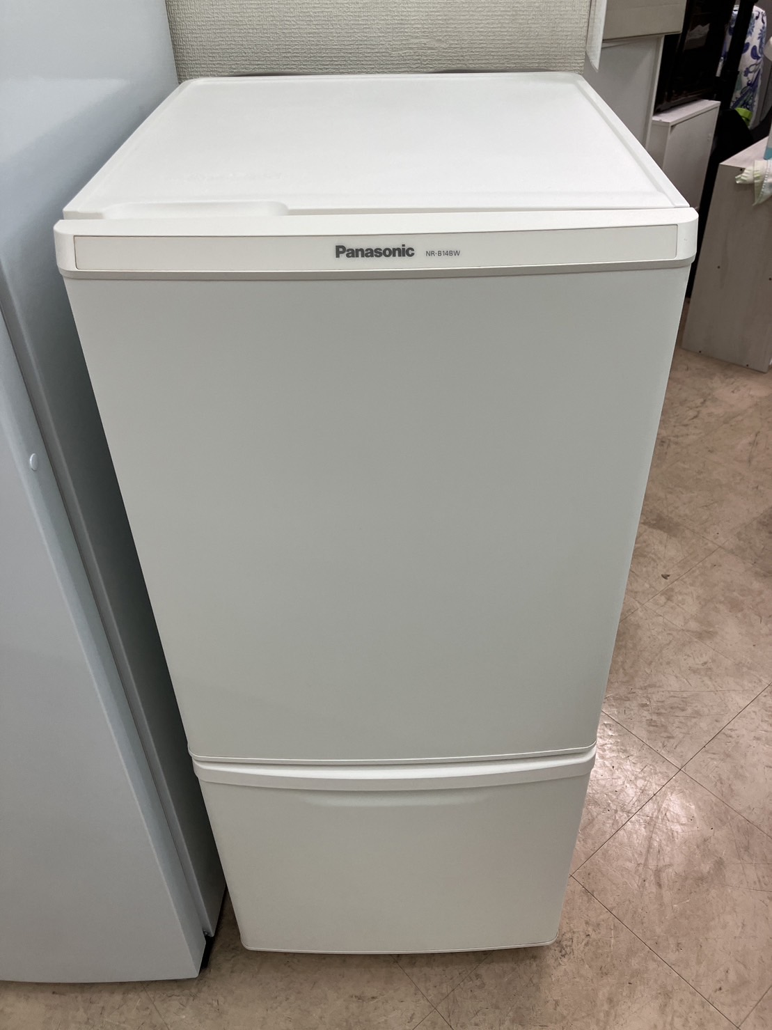 冷蔵庫 No.13496 Panasonic 2019年製 138L NR-B14BW-W ※調整脚欠品