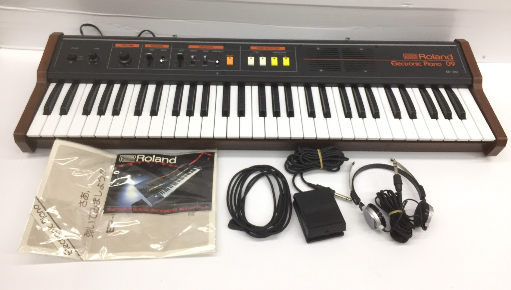★184 Roland 電子ピアノ HP-7S【リサイクルマート宇宿店】 Roland 電子ピアノ 2006年製 HP-7S - リサイクル＆買取専門の