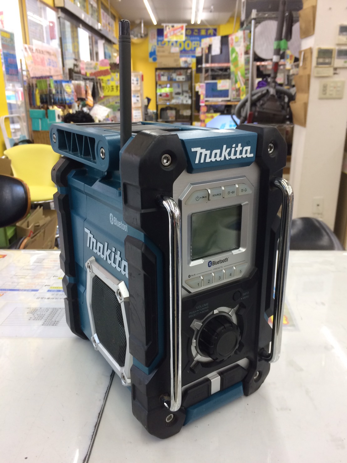 Makita MR108 Bluetooth スピーカー（マキタ(Makita) Bluetooth