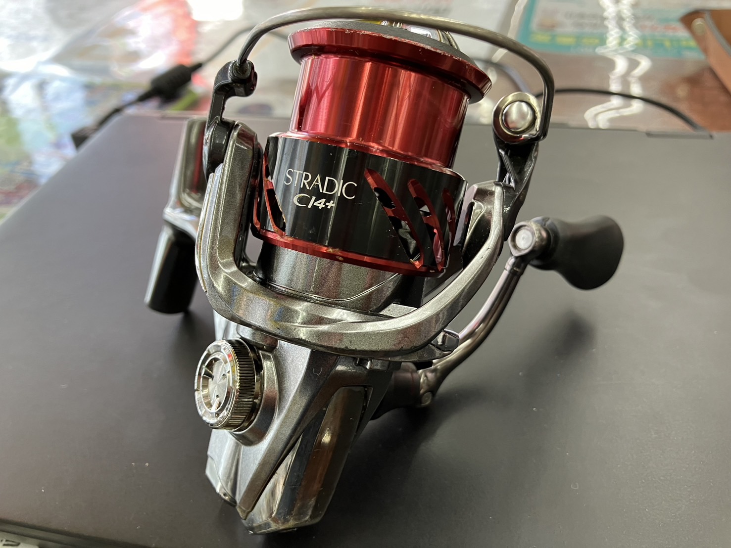 シマノ、stradic、c14,C2500HGS中古品。 スピニングリール