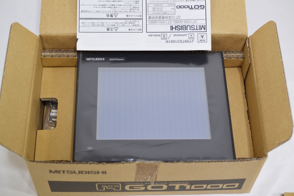 三菱電機 タッチパネル GT1050-QBBD (生産終了モデル) 買取金額 10,000 