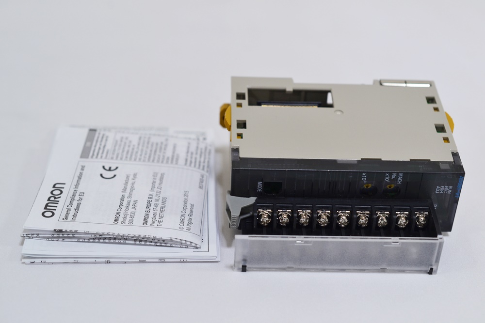 OMRON オムロン　CJ1W-AD081-V1 PLCアナログ入力ユニット Omron 入力ユニット CJ1W CJ1W-AD081-V1(SL) アナログ入力モジュール
