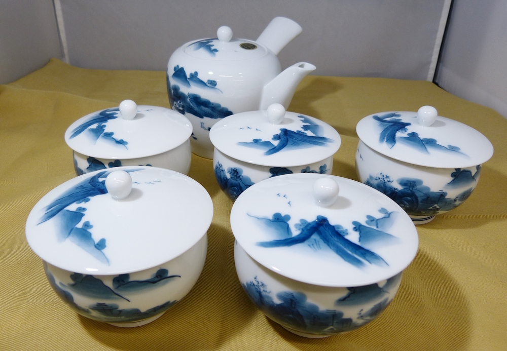 唐津市のお客様より 畑萬陶苑 畑萬 急須 湯呑 蓋付き 茶器 雑貨品 家の