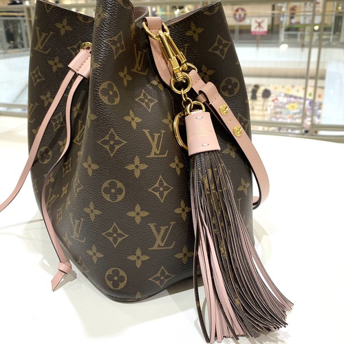 Louis Vuitton ルイ ヴィトン M44022 ネオノエ ローズ プードル  