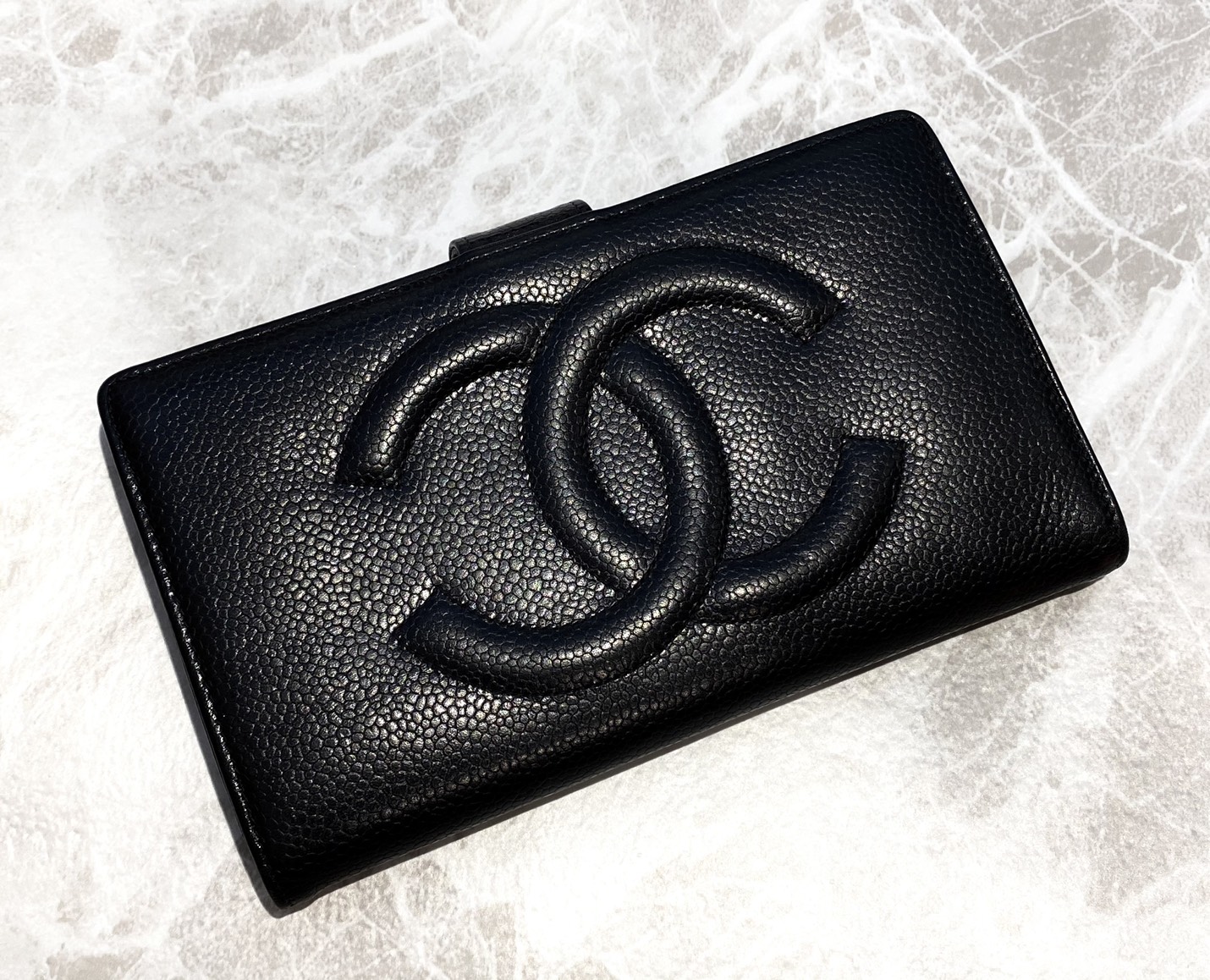 CHANEL シャネル キャビアスキン がま口 長財布 ブラック 【公式通販】