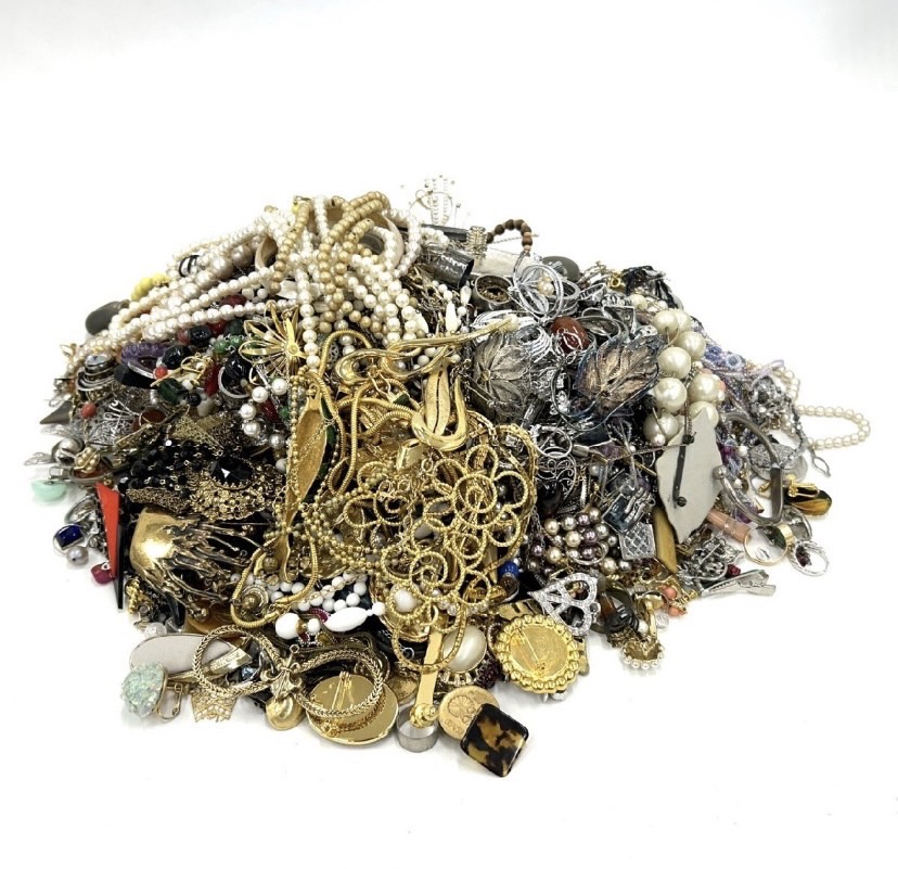 メッキアクセサリー K18ネックレスをまとめてお買い取りいたし