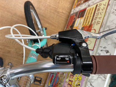 あさひ WEEKEND BIKES（ウィークエンドバイクス） ミニベロ 自転車 ７段変速 ライトグリーン 中古美品 買取ました(^^)/ -  リサイクル＆買取専門のリサイクルマート