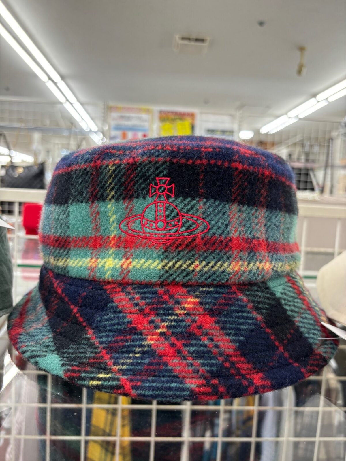 ヴィヴィアンウェストウッドバケットハット買取致しました